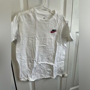 Kids nike tshirt
